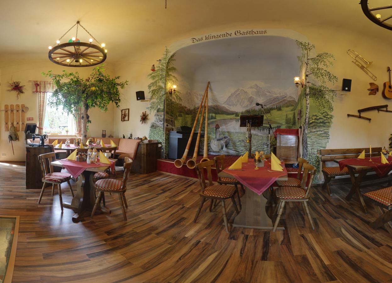 Hotel Alpenhof Markneukirchen Exteriör bild