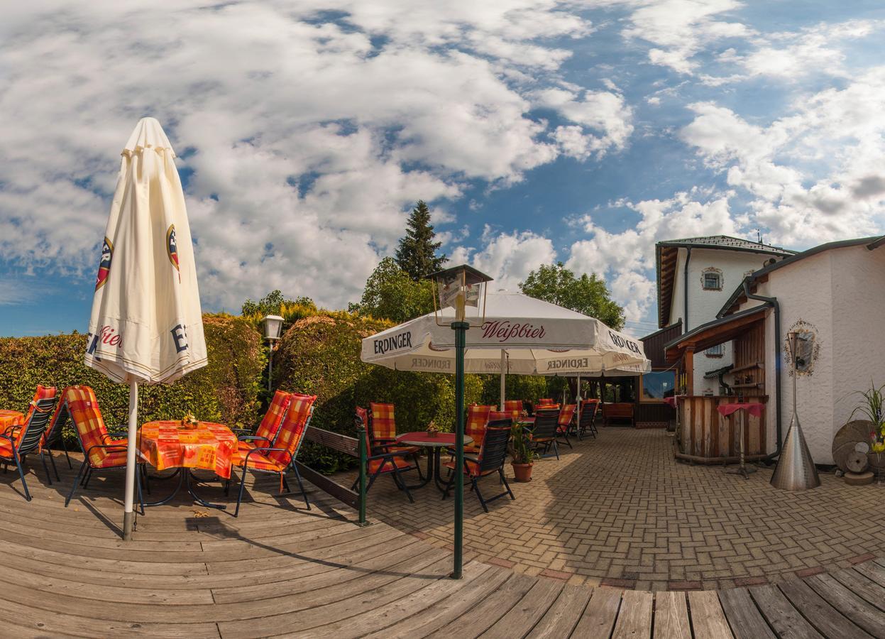 Hotel Alpenhof Markneukirchen Exteriör bild